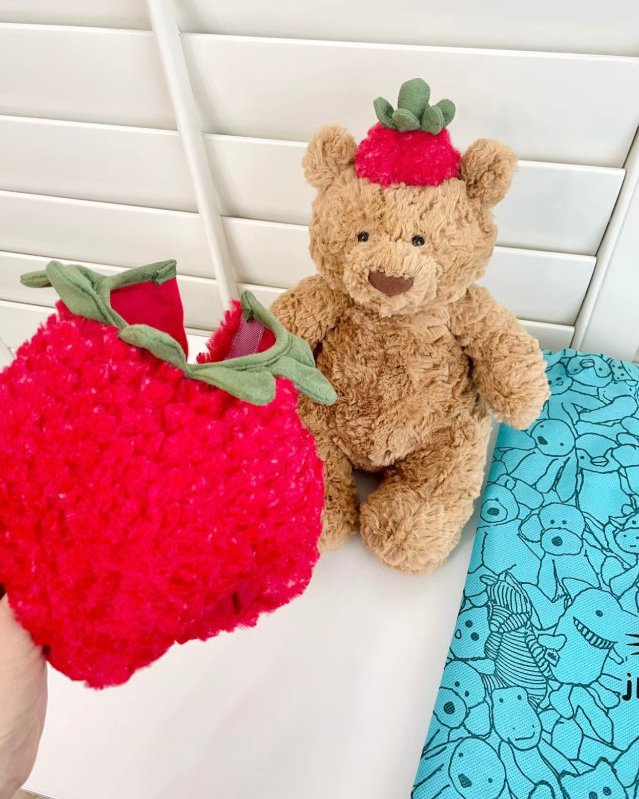 Jellycat Bartholomew Strawberry Bear 26cm [勁可愛超難買!]