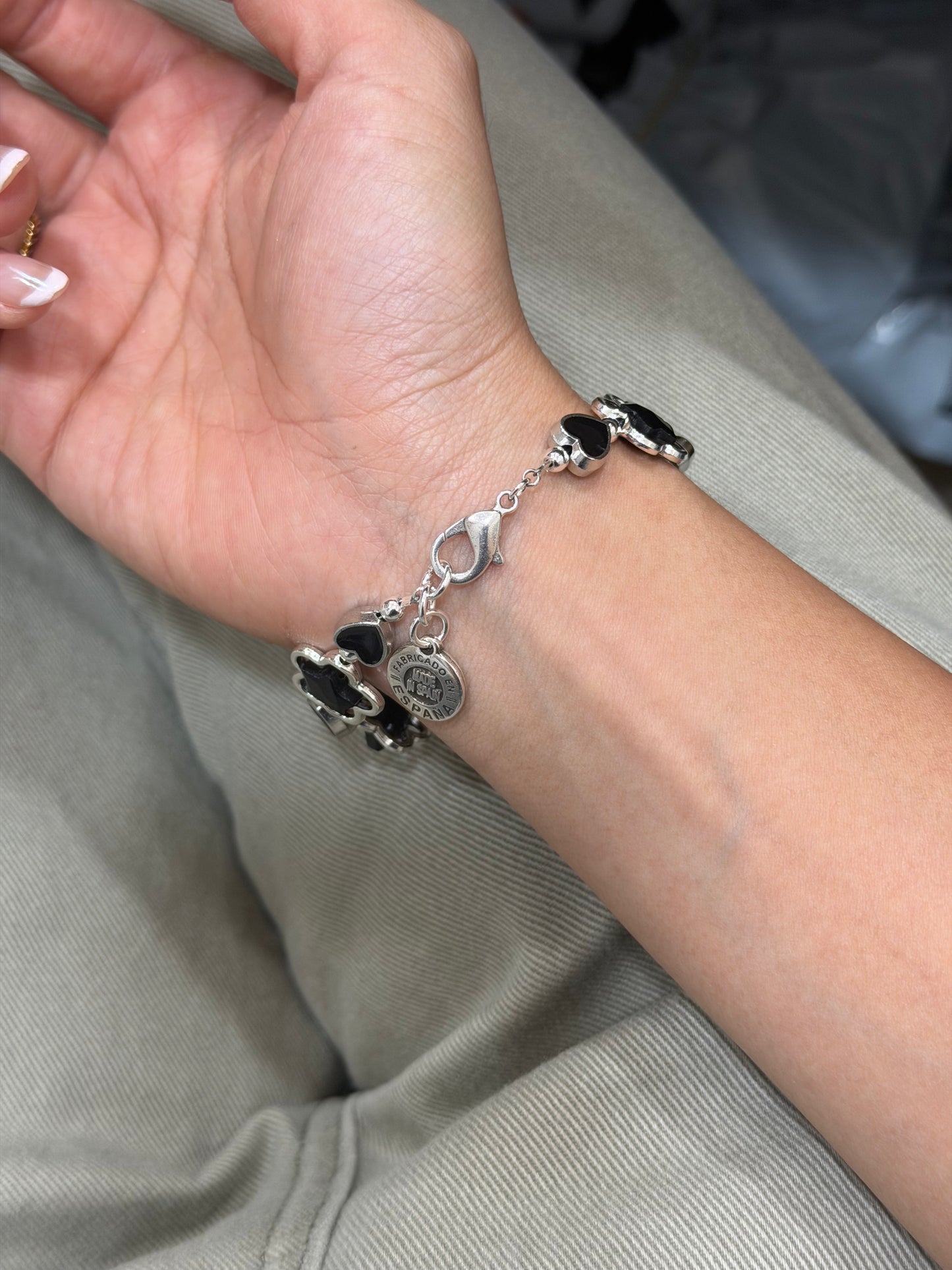 Otro Accesorio 西班牙手工飾物 - Black Flower & Star Layered Heart Bracelet