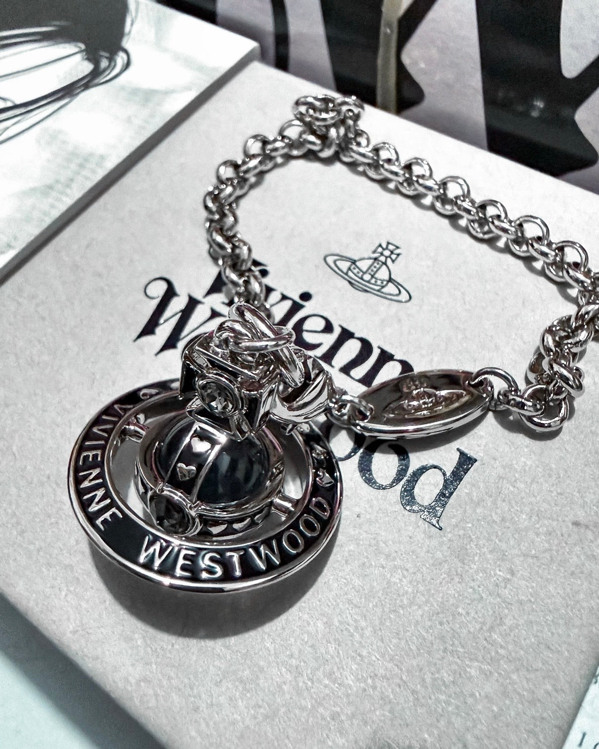 NANA × Vivienne Westwood 聯名系列🪐 [全球斷貨 海報清貨優惠中]