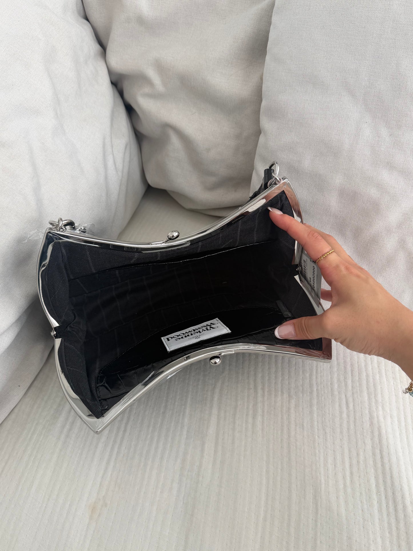 Vivienne Westwood Half Moon Shoulder Bag 🌙 [Same style as BABYMONSTER Ahyeon]