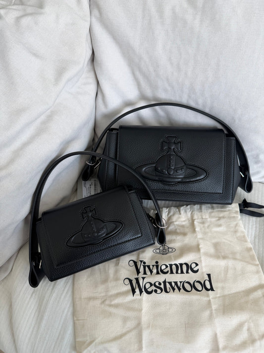 Vivienne Westwood Hazel Handbag  啞黑大土星壓紋荔枝皮 [2026最新限定款]