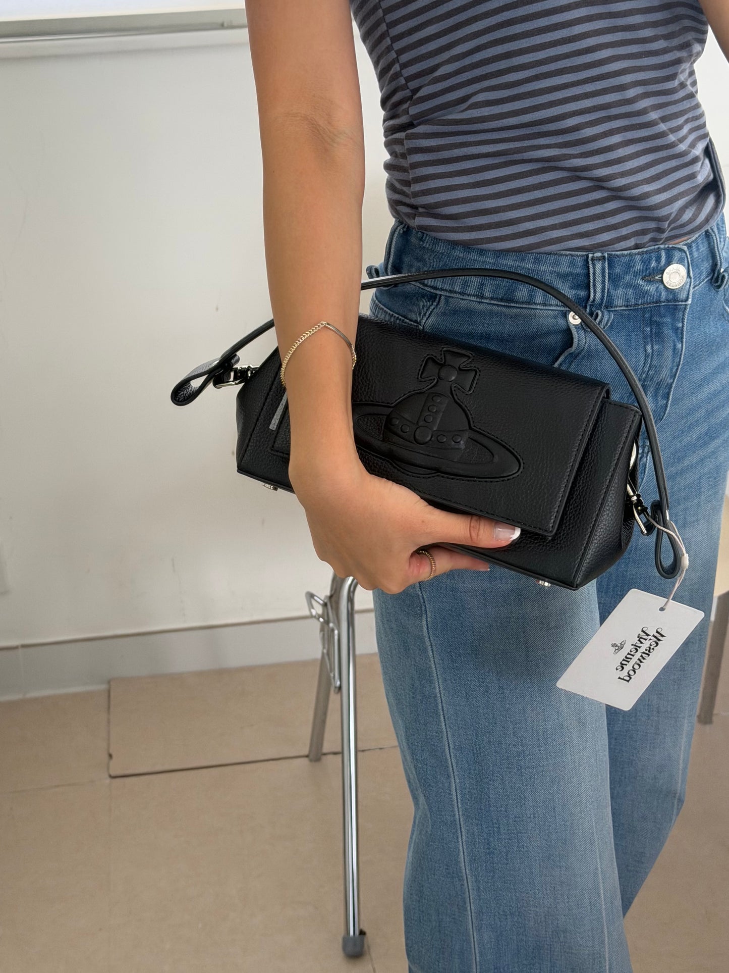Vivienne Westwood Hazel Handbag  啞黑大土星壓紋荔枝皮 [2026最新限定款]