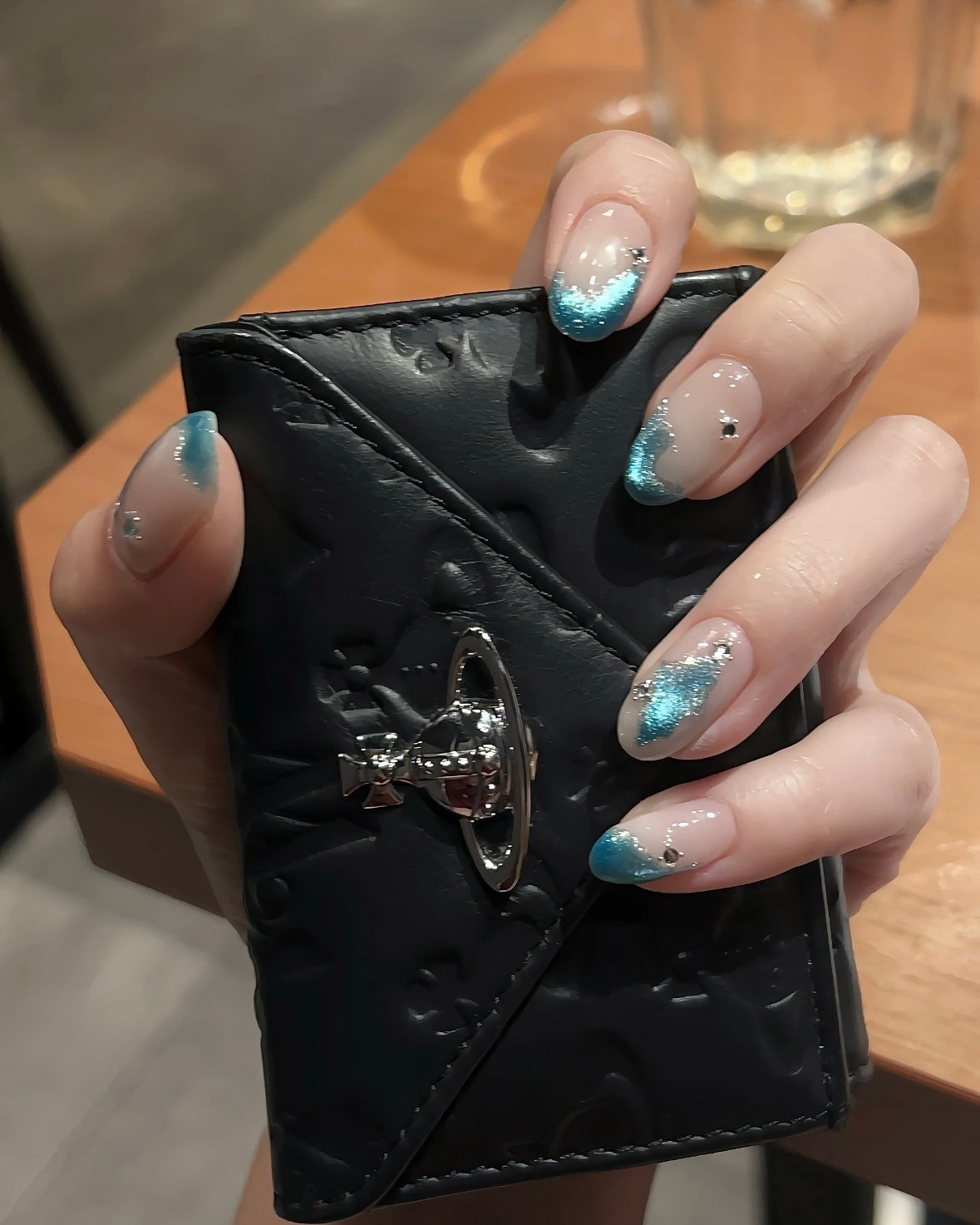 Vivienne Westwood 型格星球壓紋系列 日本限定 [日本直送]