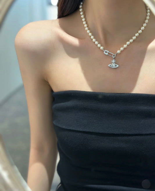 Vivienne Westwood Lucrece Orb Pearl Necklace［Jennie同款!］