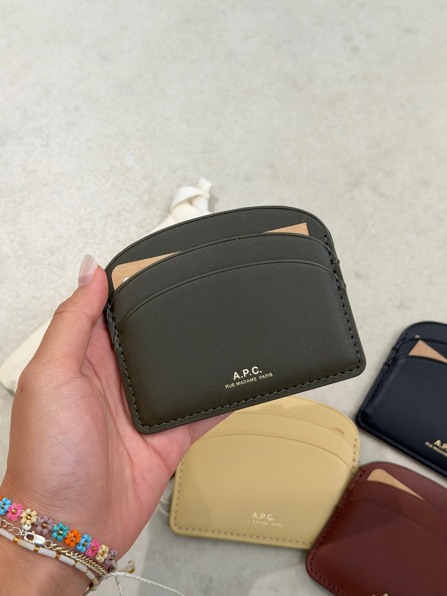A.P.C. Demi-Lune 半月 Cardholder [多色限定優惠$899 高質牛皮十分耐用]
