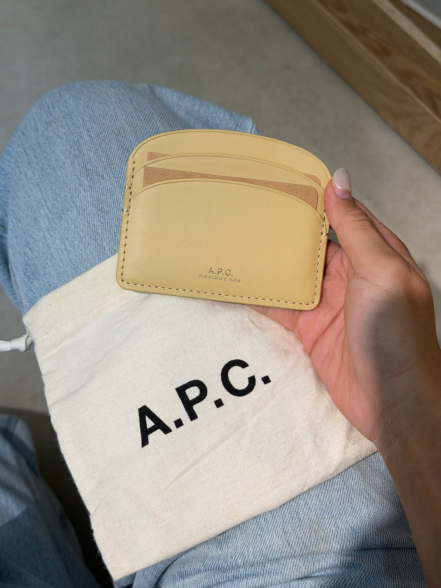 A.P.C. Demi-Lune 半月 Cardholder [多色限定優惠$899 高質牛皮十分耐用]