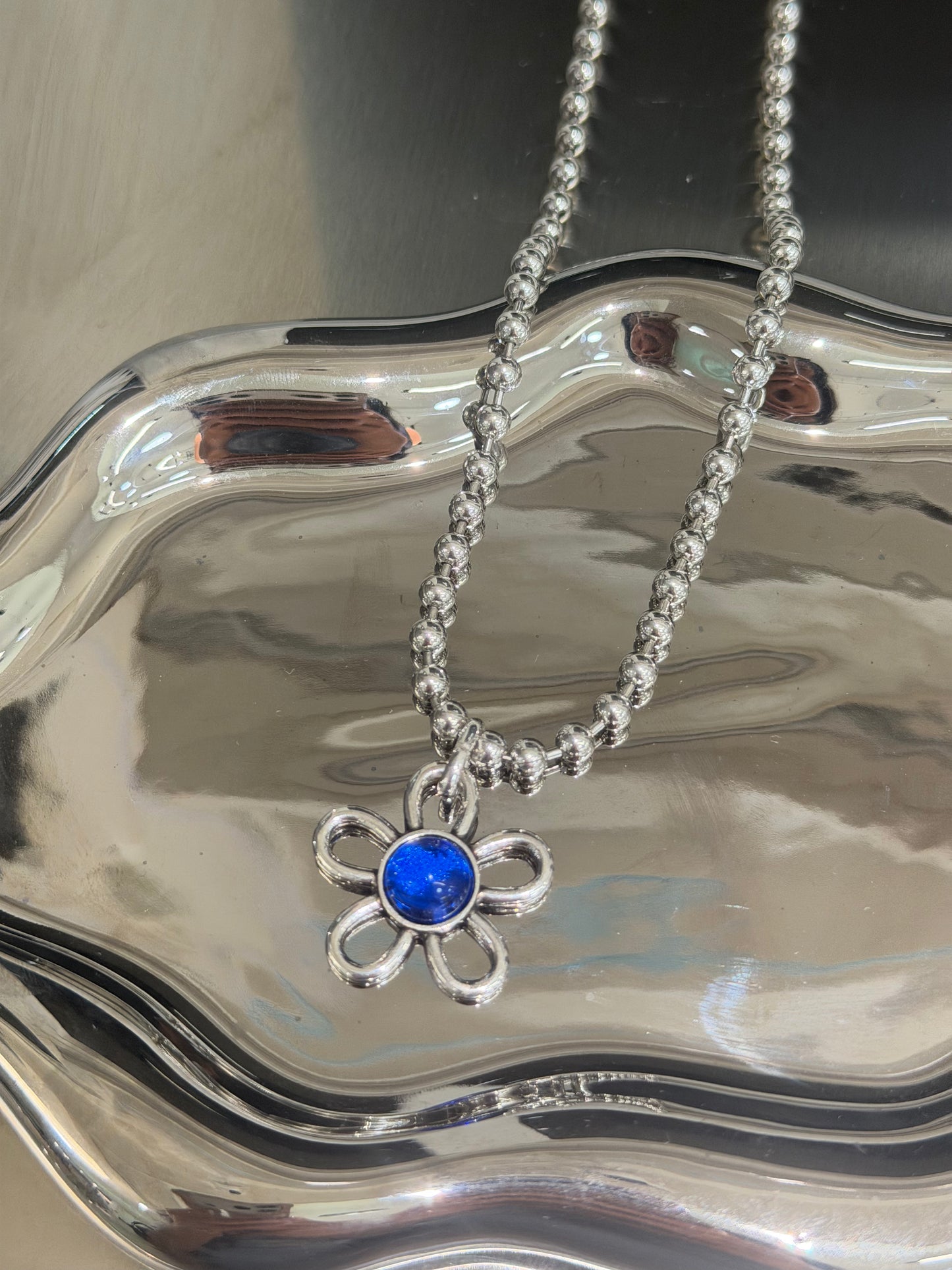 Otro Accesorio 西班牙手工飾物 - Ball Ball Flower Necklace［NEW ITEM! 門市已售出多條］