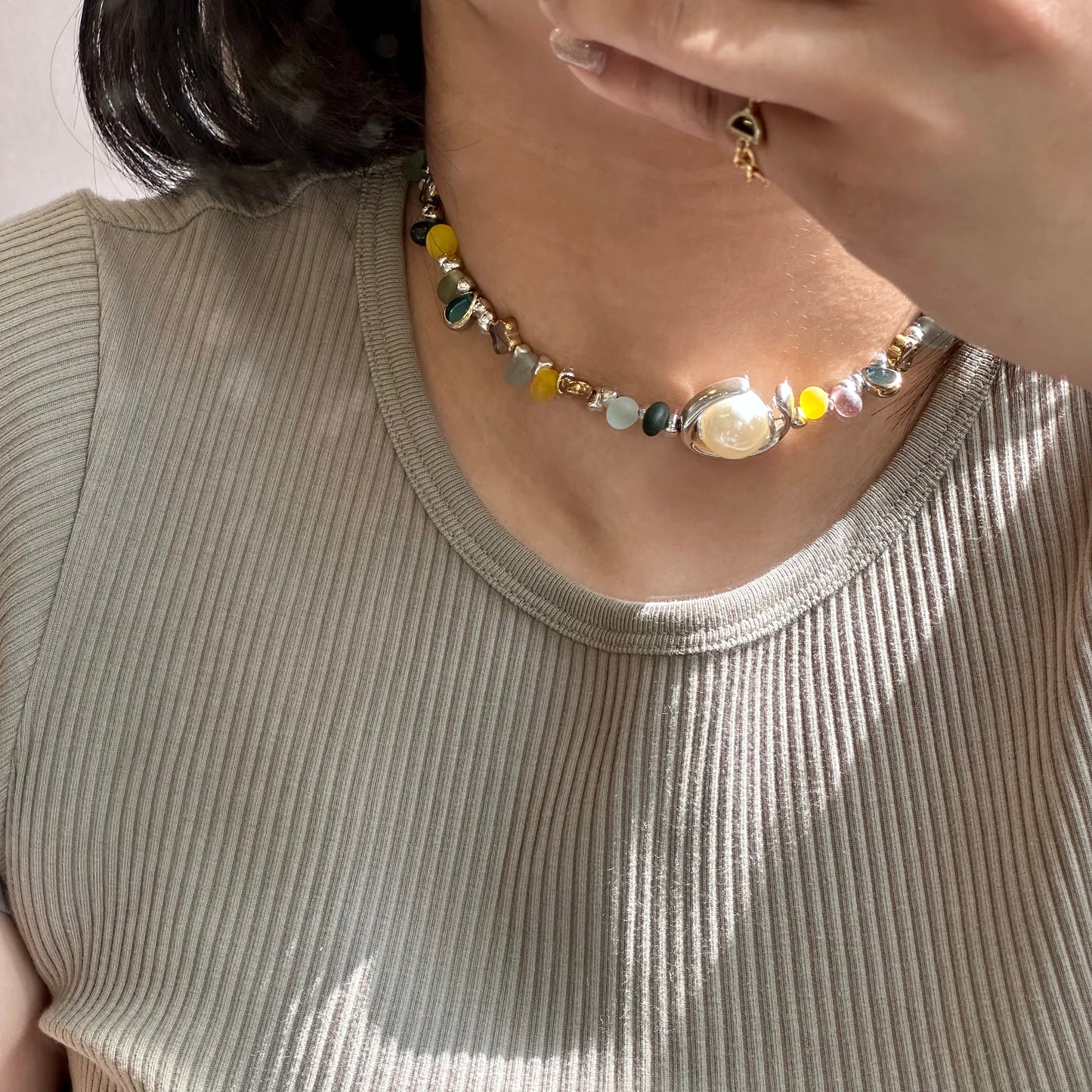 Otro Accesorio 西班牙手工飾物 - Rainbow Pearl Choker 大珍珠彩色串珠頸鏈