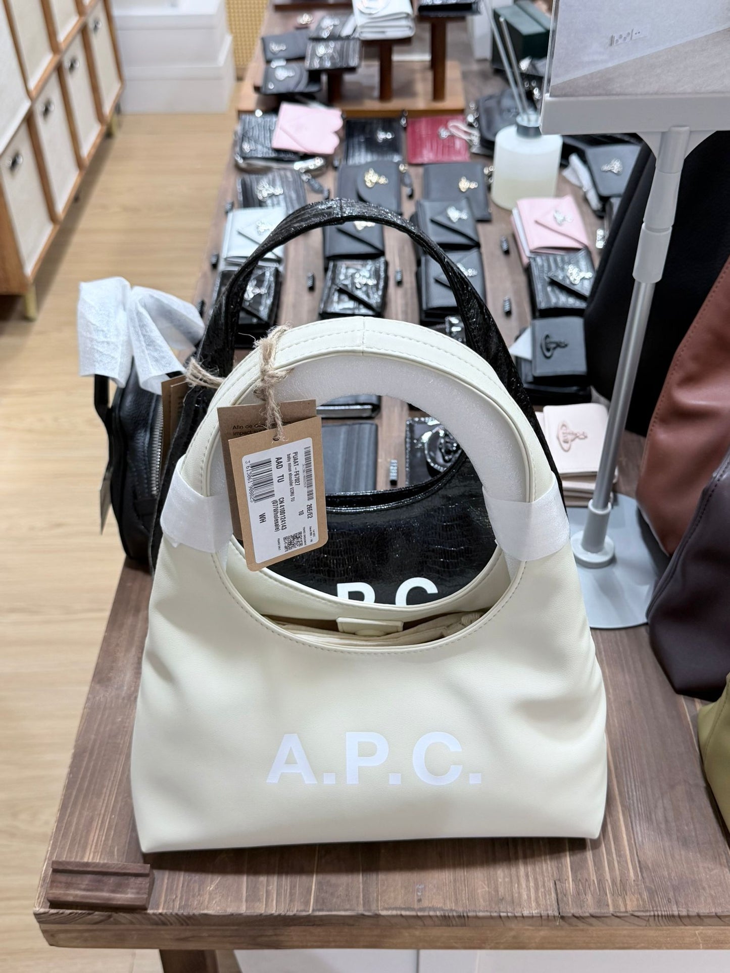 APC Baby Ninon Shoulder Bag [New Arrival! Super Cute Shoulder Bag! All in Stock]