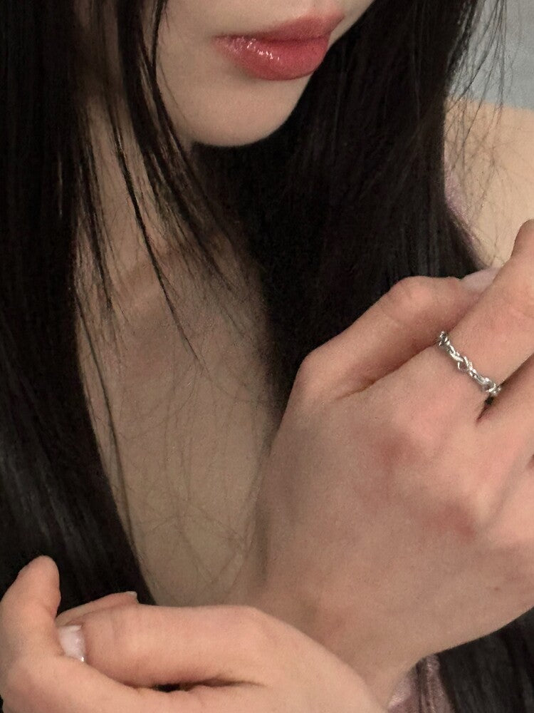 韓國選物🇰🇷 OFUSE Heart Knot Ring
