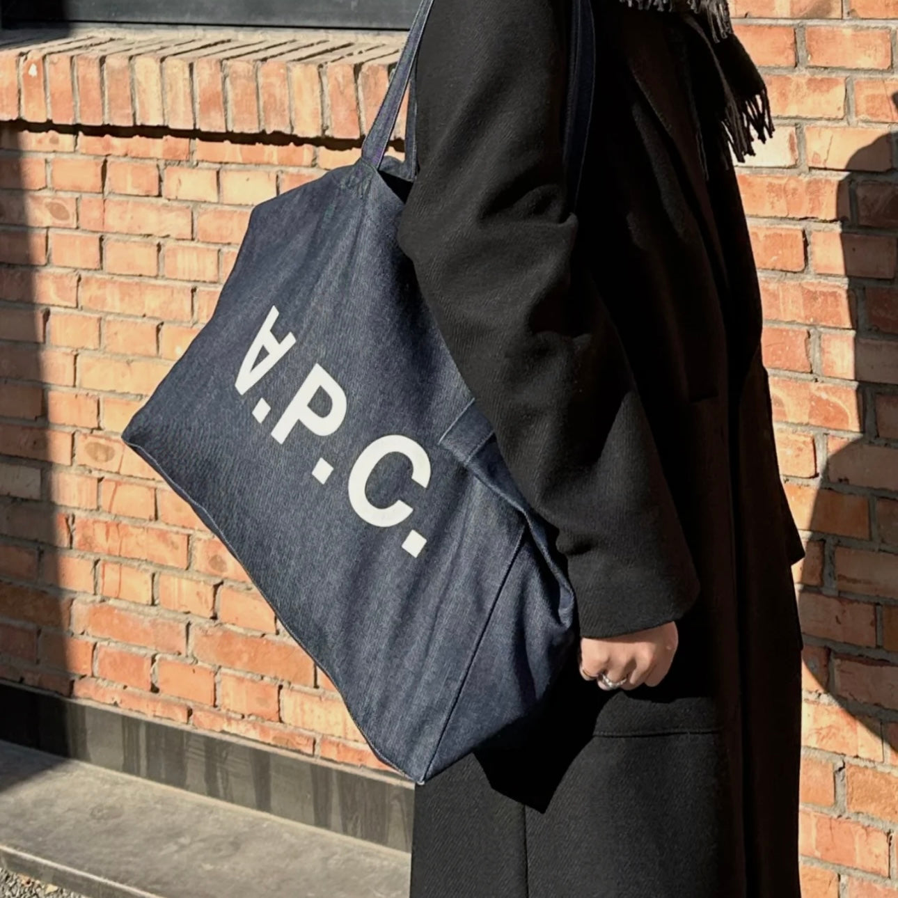 Apc daniel clearance tote bag